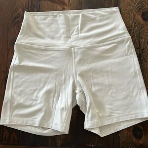 Align biker shorts 6”